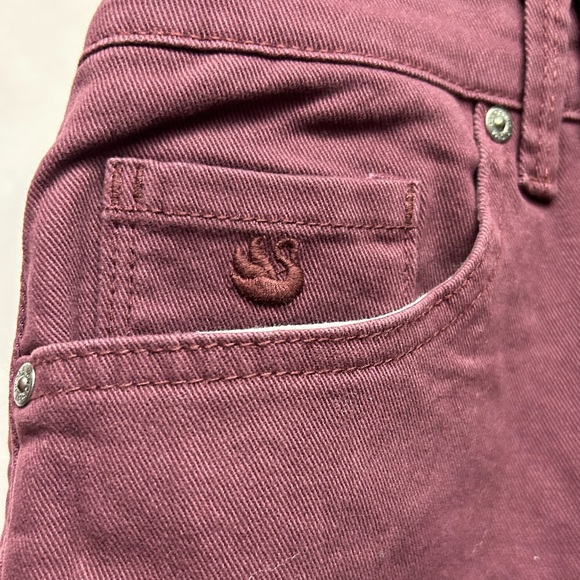 GLORIA VANDERBILT | Stretch Fabric Womens High Rise Regular Fit Jean (Size: 18W) - Picture 6 of 14